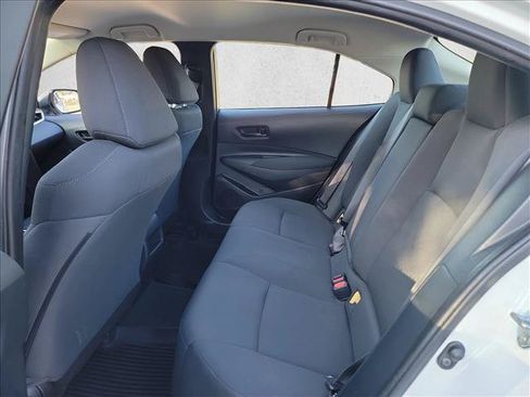 Used 2022 Toyota Corolla LE FWD image 11