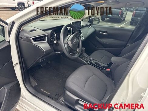 Used 2020 Toyota Corolla LE image 7