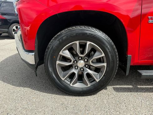 Used 2019 Chevrolet Silverado 1500 LT w/ Texas Edition AWD/4WD image 24