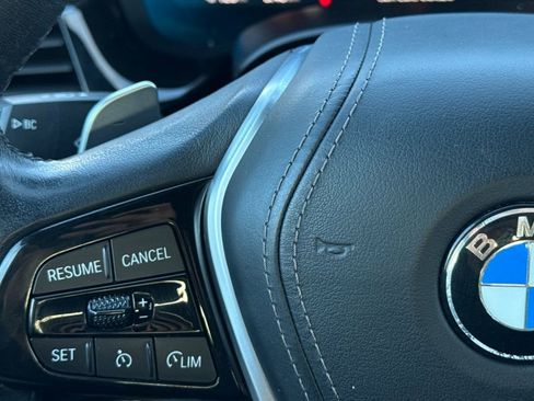 Used 2021 BMW 530i w/ Convenience Package image 26