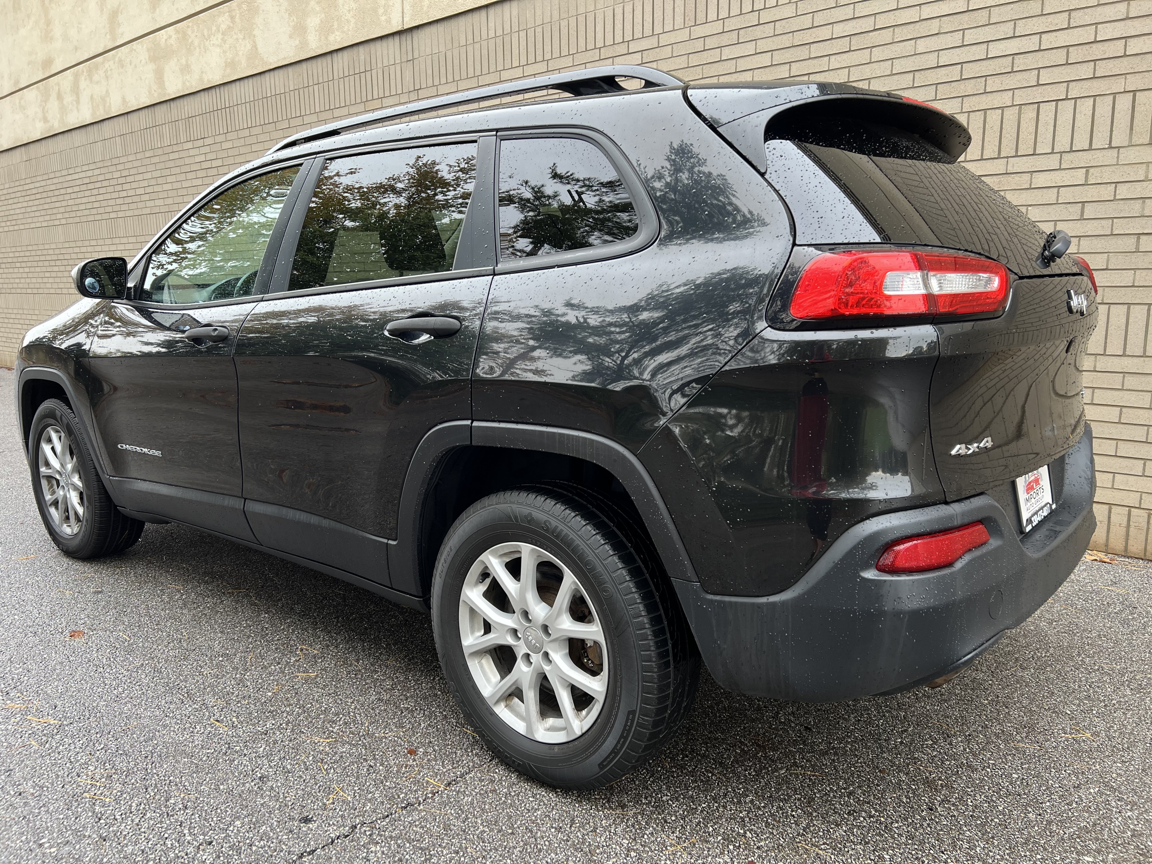 Used 2016 Jeep Cherokee Sport w/ Cold Weather Group AWD/4WD image 6