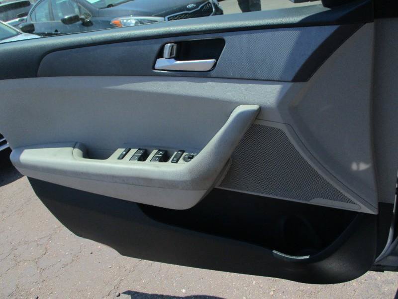 Used 2016 Hyundai Sonata SE FWD image 15