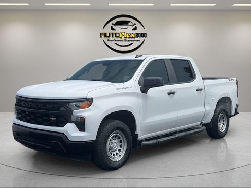 Used 2024 Chevrolet Silverado 1500 W/T w/ WT Convenience Package AWD/4WD image 3
