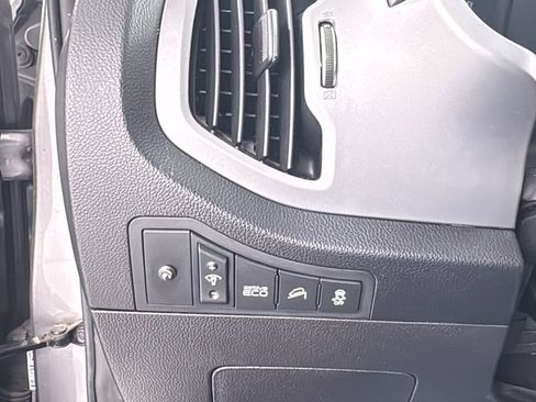 Used 2015 Kia Sportage LX image 34