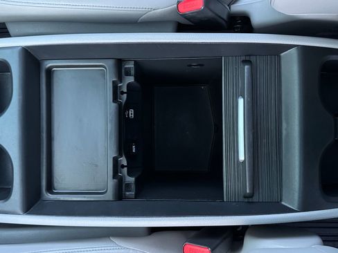 Certified 2024 Honda Odyssey Touring image 29