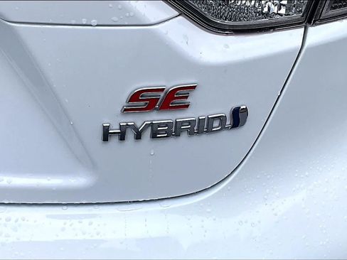 Certified 2024 Toyota Corolla SE FWD image 10