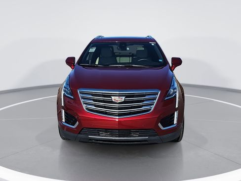 Used 2018 Cadillac XT5 Luxury w/ Driver Awareness Package image 8