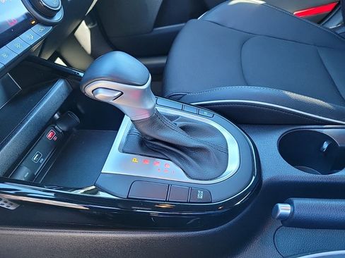 Used 2022 Kia Forte GT-Line image 13