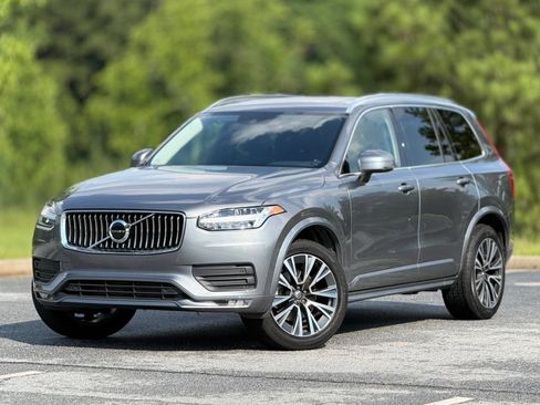 Used 2020 Volvo XC90 T5 Momentum w/ Protection Package FWD image 8