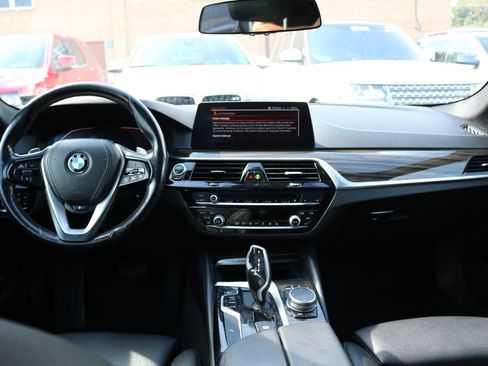 Used 2020 BMW 530i xDrive w/ Convenience Package image 20
