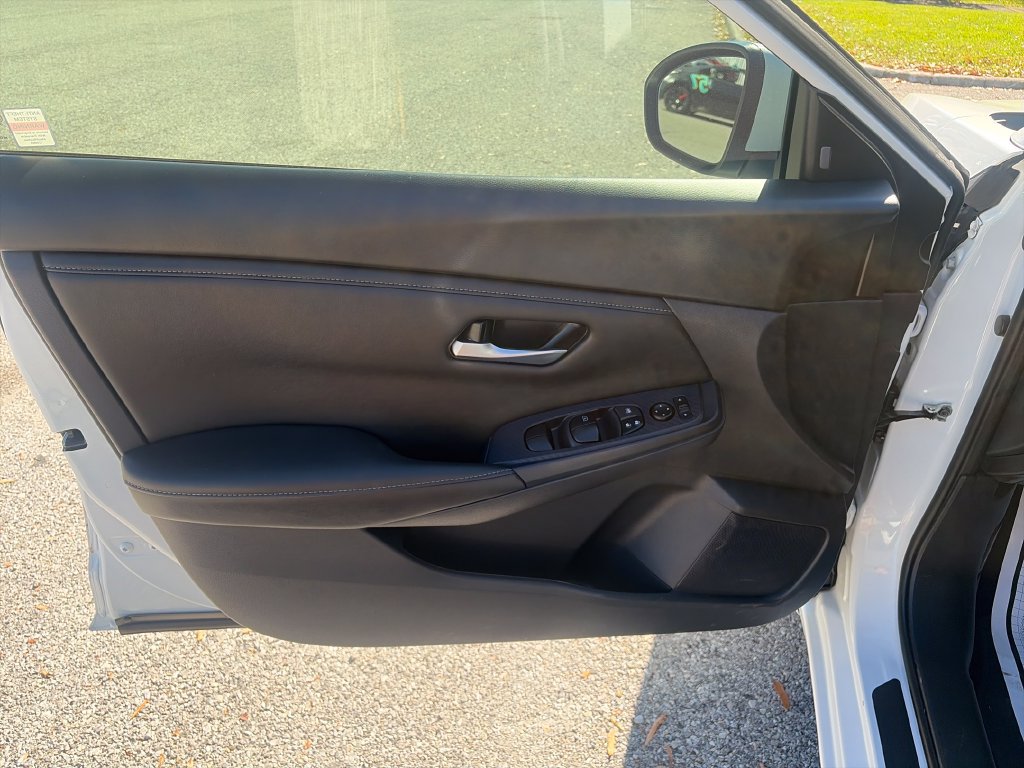 Certified 2024 Nissan Sentra SV FWD image 12