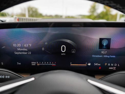 New 2026 Buick Enclave Preferred w/ Power Package image 25