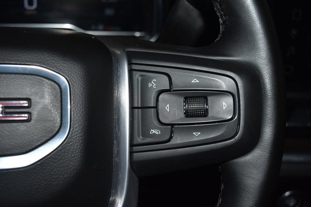 Used 2024 GMC Sierra 1500 SLT AWD/4WD image 10