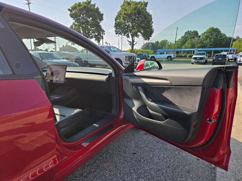 Used 2023 Tesla Model 3 Standard Range RWD image 21