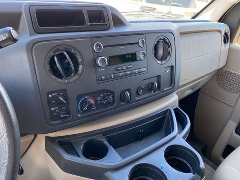 Used 2013 Ford E-350 and Econoline 350 XLT RWD image 21