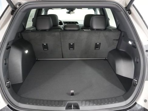 New 2026 GMC Terrain AT4 image 8