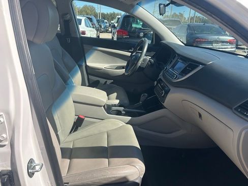 Used 2017 Hyundai Tucson Sport image 33
