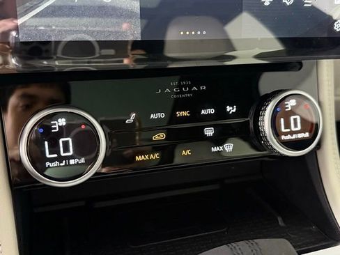 New 2026 Jaguar F-PACE R-Dynamic S AWD/4WD image 35