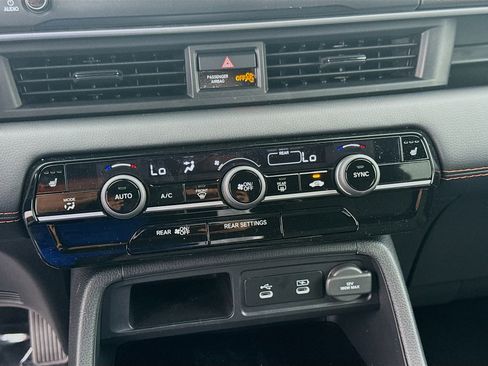 New 2026 Honda Pilot Sport image 15