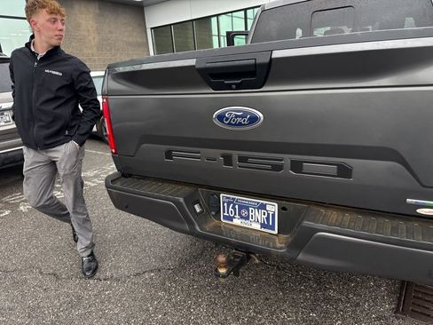 Used 2019 Ford F150 XLT w/ Equipment Group 302A Luxury image 12