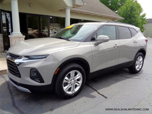 Used 2021 Chevrolet Blazer LT AWD/4WD image 1
