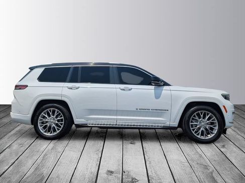 Used 2023 Jeep Grand Cherokee L Summit w/ Advanced Protech Group IV AWD/4WD image 3