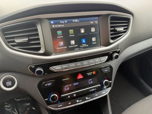 Used 2019 Hyundai Ioniq Blue FWD image 33