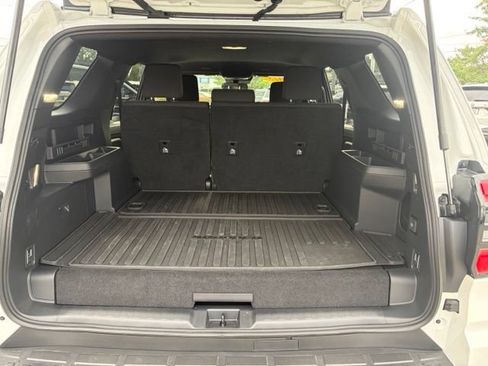 Used 2025 Toyota 4Runner 4WD image 32