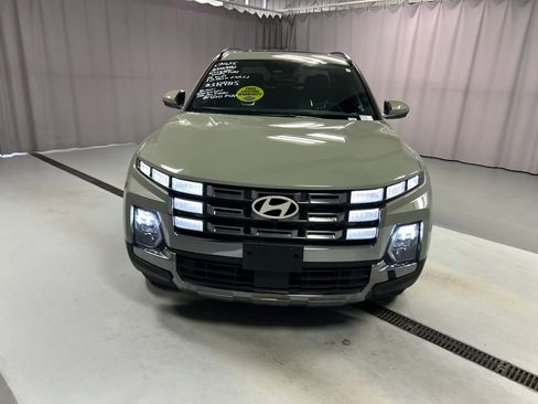 Used 2025 Hyundai Santa Cruz Limited image 2