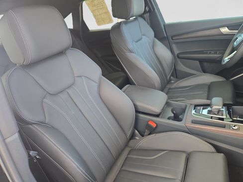 Used 2024 Audi Q5 2.0T Premium w/ Convenience Package AWD/4WD image 16