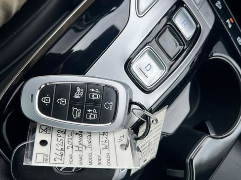 Used 2022 Hyundai Tucson Limited image 28