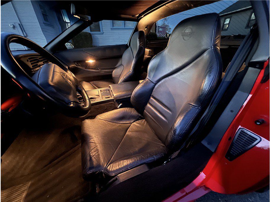 Used 1994 Chevrolet Corvette Coupe RWD image 11