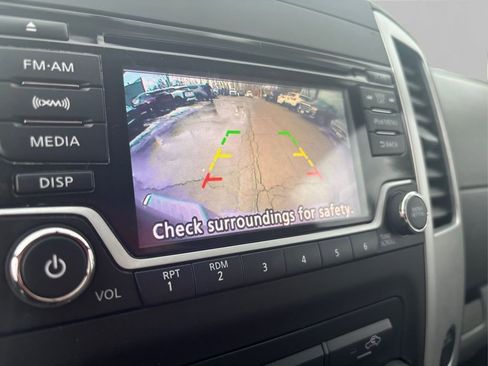Used 2018 Nissan Frontier SV image 28