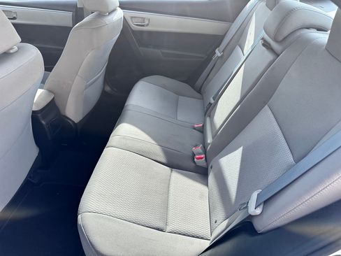 Used 2015 Toyota Corolla LE FWD image 6
