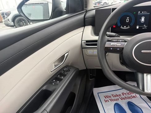 Used 2025 Hyundai Tucson SEL FWD image 21
