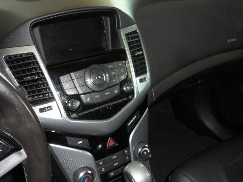 Used 2015 Chevrolet Cruze LTZ FWD image 8