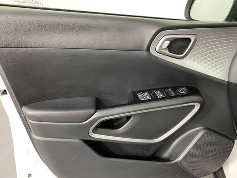 Used 2023 Kia Soul LX w/ Option Group 015 image 25