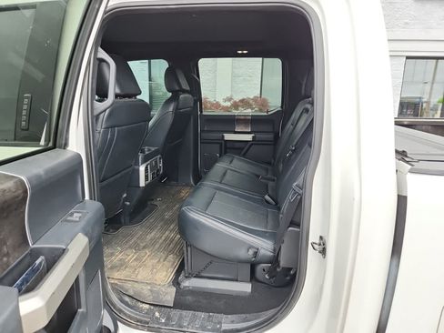 Used 2022 Ford F250 Lariat w/ Black Appearance Package AWD/4WD image 27