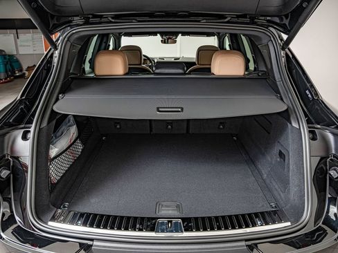 New 2026 Porsche Cayenne AWD/4WD image 39