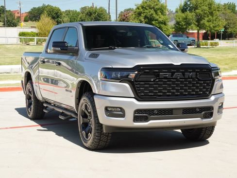 Used 2025 RAM 1500 Big Horn AWD/4WD image 6