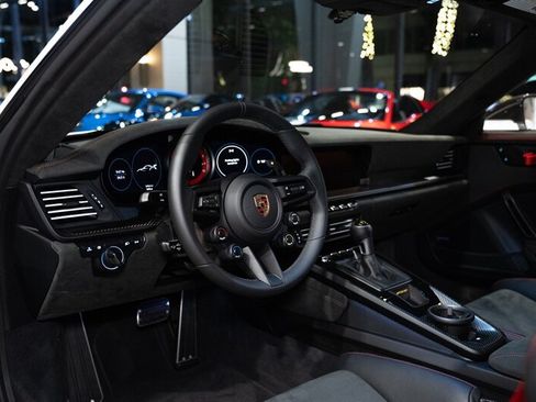 Used 2025 Porsche 911 GT3 RS RWD image 9