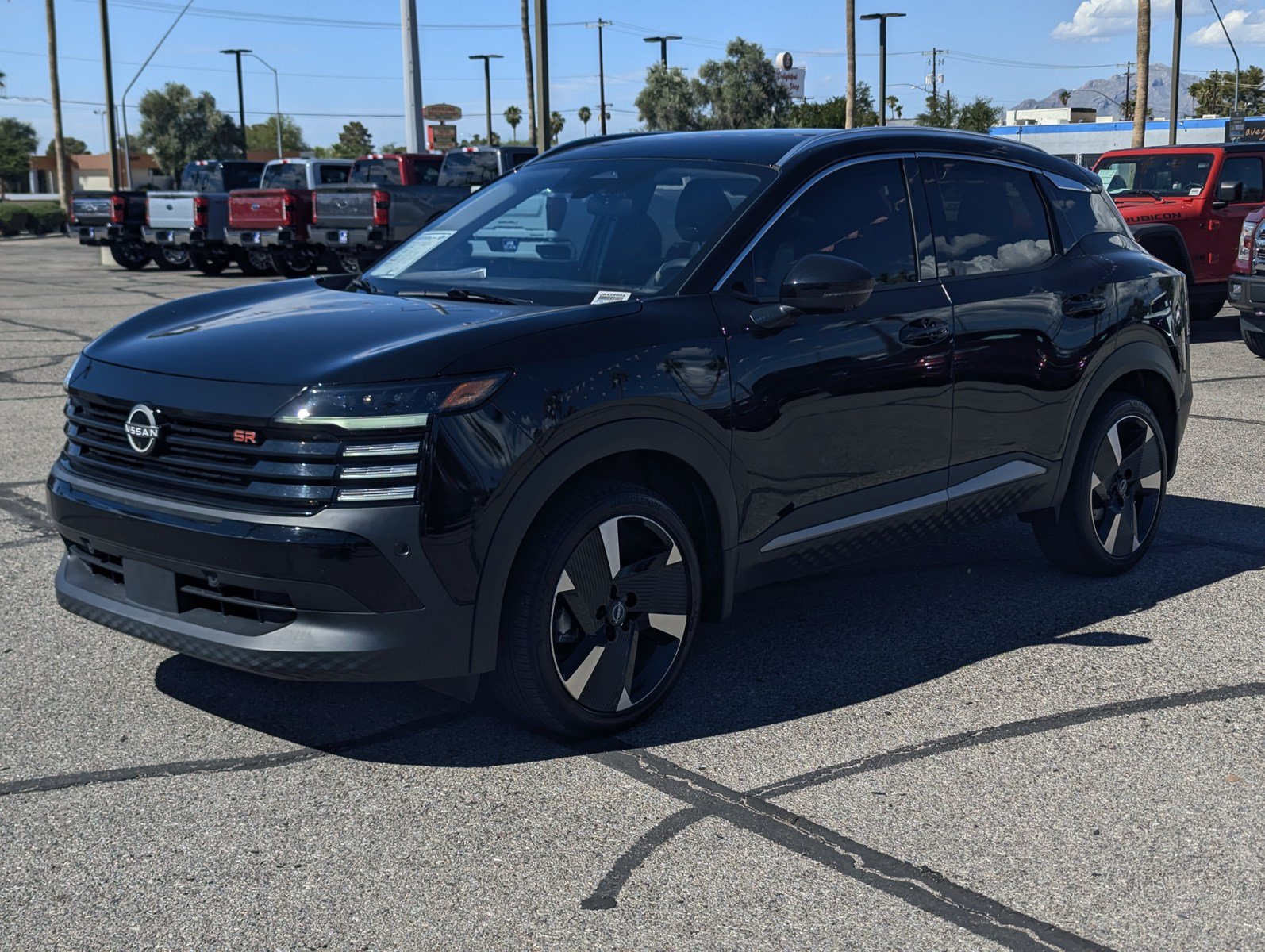 Used 2025 Nissan Kicks SR FWD image 5