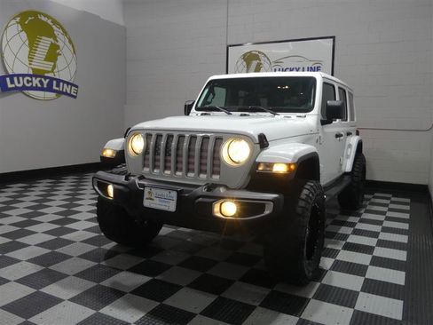 Used 2020 Jeep Wrangler Unlimited Sahara w/ Cold Weather Group AWD/4WD image 4