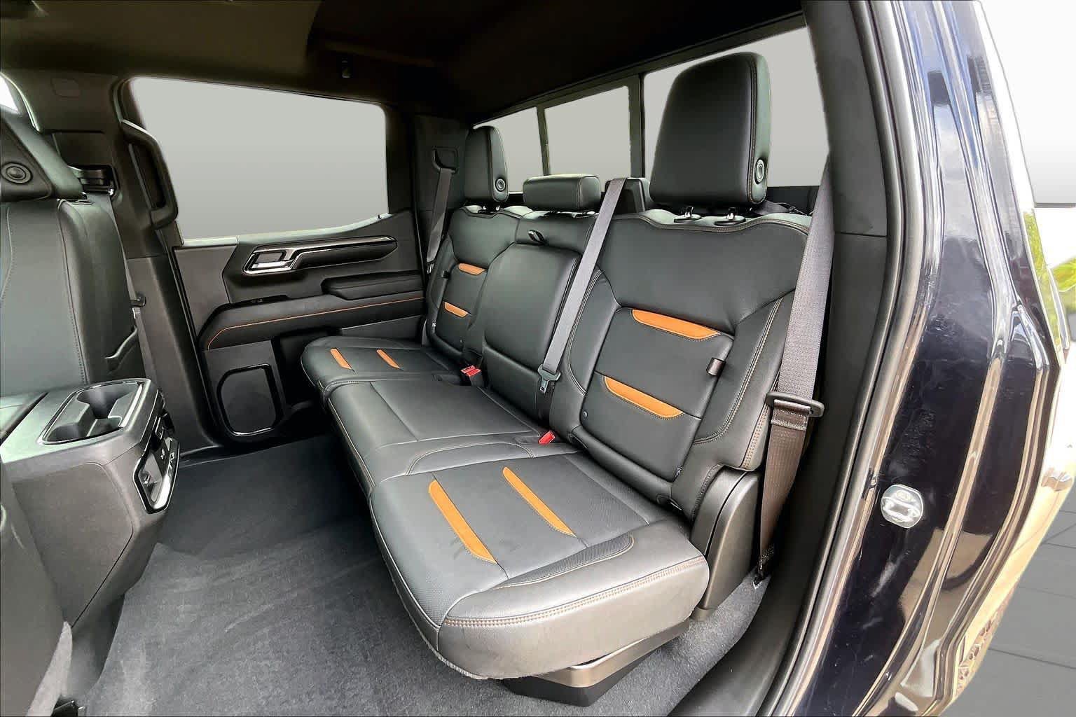 Used 2022 GMC Sierra 1500 AT4 w/ AT4 Premium Package AWD/4WD image 21
