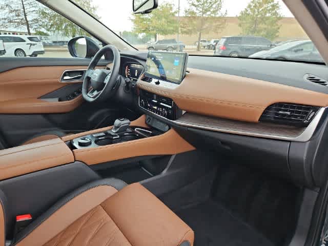 Used 2026 Nissan Rogue Platinum AWD/4WD image 27