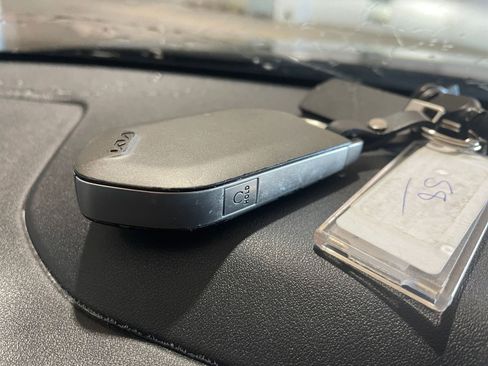 Used 2025 Kia K4 LXS image 24