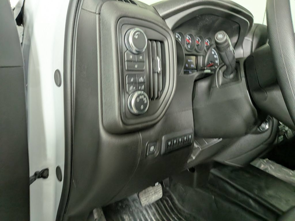 New 2026 GMC Sierra 2500 Pro w/ Convenience Package AWD/4WD image 16