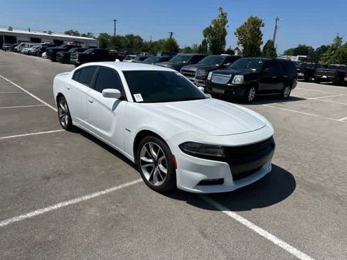 Used 2016 Dodge Charger R/T RWD image 16
