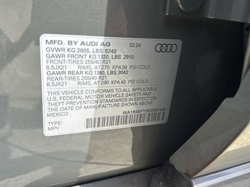 Used 2024 Audi SQ5 Premium Plus w/ Premium Plus Package AWD/4WD image 24
