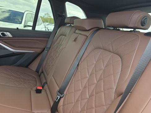 New 2026 BMW X5 xDrive40i w/ Executive Package image 13